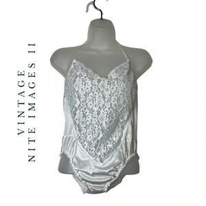1739. VINTAGE NITE IMAGES II ONE PIECE LINGERIE WHITE IN COLOR WITH LACE‎ SIZE M